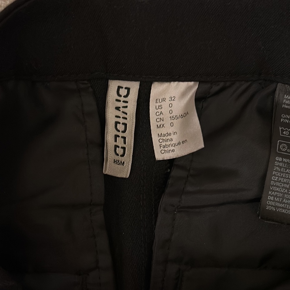 NWOT H&M dress pants - Picture 3 of 6